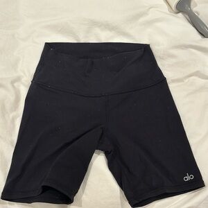 Alo Small black biker short